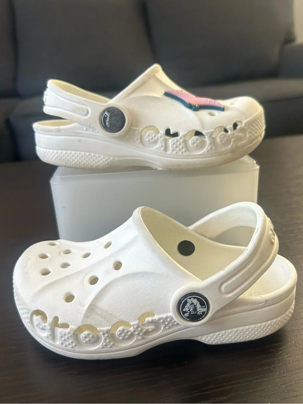 CROCS White Kids Clogs with Pink Star Charm